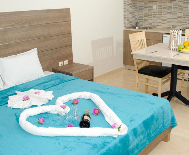 Ellotis Beach foto 3