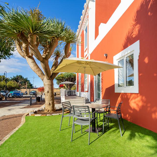 Albor Suites
