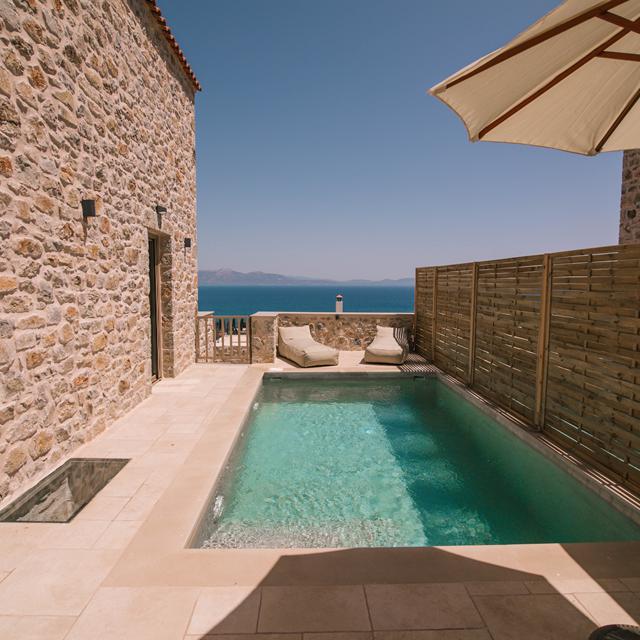 mani-luxury-suites