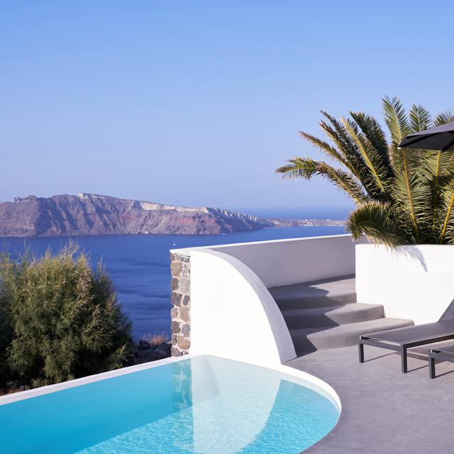 mr-mrs-white-santorini