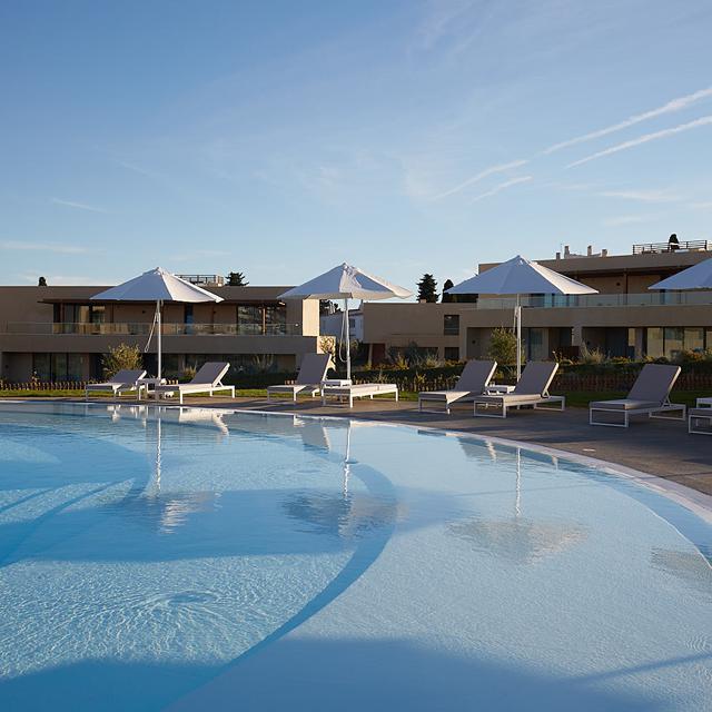 white-shell-beach-villas