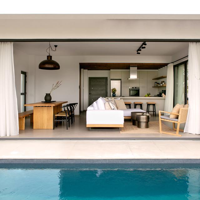 lora-pearl-luxury-villa