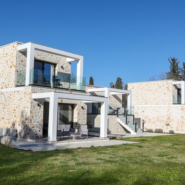rans-luxury-villas-suites