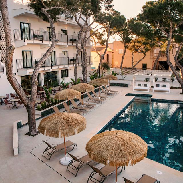 hotel-santanyi-port
