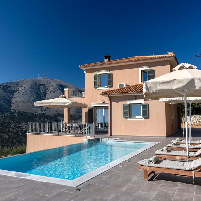 villas-agia-efimia
