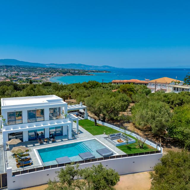 aj-christian-luxury-villas