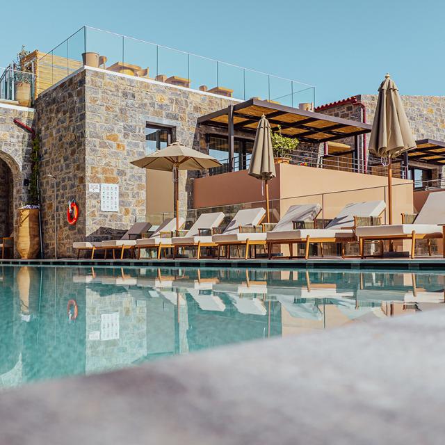 Volta Seaside Boutique Hotel, Kokkini Hani
