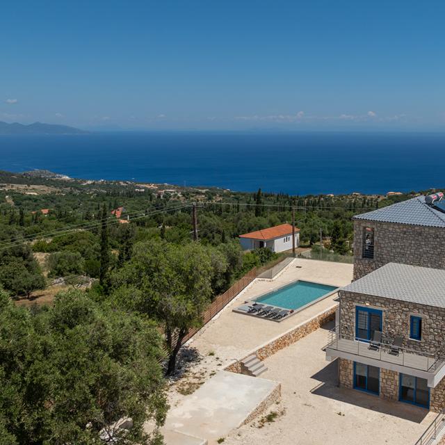 Royal Majestic Suites, Volimes