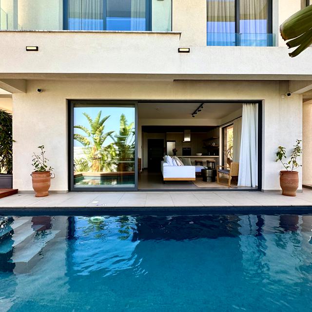Louis Premier Pearl Villas